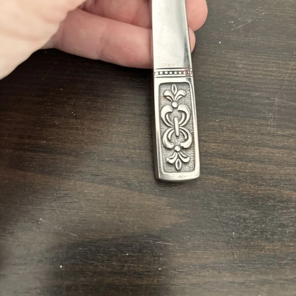 IiC knives available